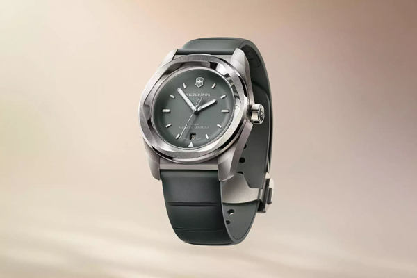 Win Victorinox Solar Watch